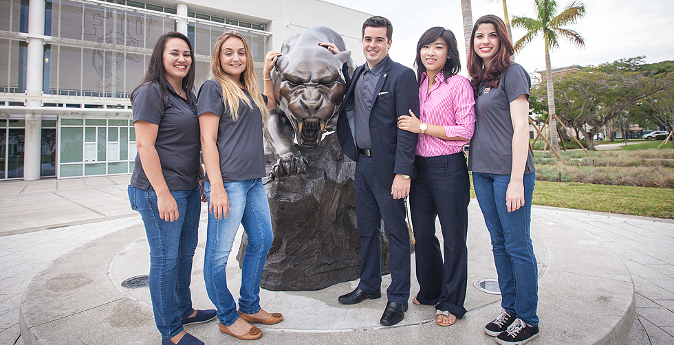Business Student Philanthropy Council Leads Effort to "Give Back"